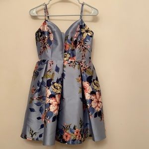 Above the knees blue flower dress